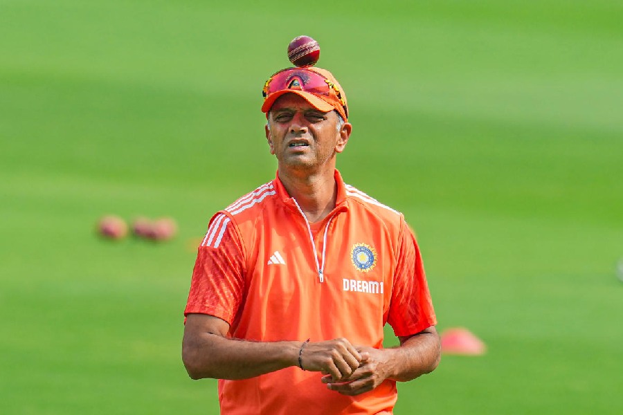 राहुल द्रविड़ ने ठुकराया ढाई करोड़ बोनस, बोले- जो अन्य कोचिंग स्टाफ को मिल रहा वही मंजूर