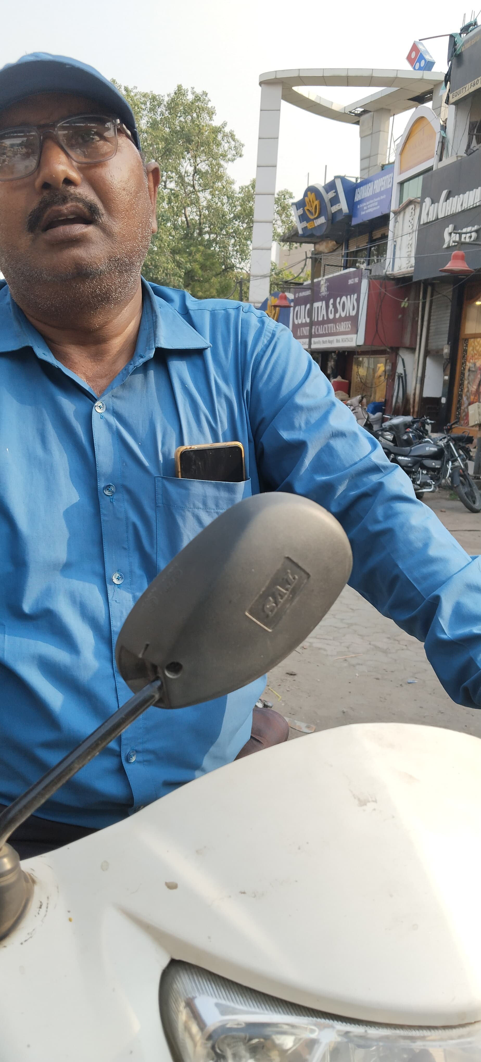 नकली फूड इंस्पेक्टर बोला- तुम दफ्तर से बाहर निकलोगे तो जान से मार दूंगा