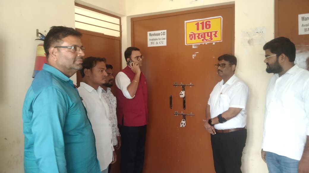 Badaun News: 24 घंटे निगरानी, सख्त सुरक्षा… डीएम ने वेयरहाउस का लिया जायजा