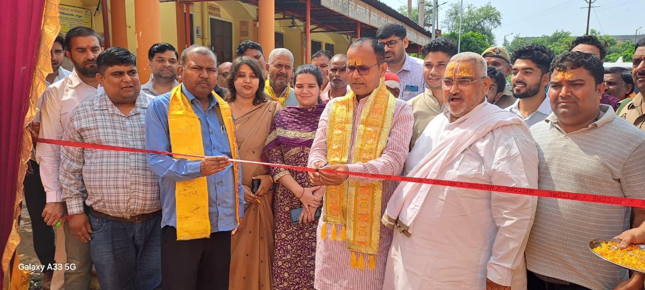 Mathura News: मथुरा में ‘स्वस्थ नारी सशक्त परिवार’ अभियान शुरू