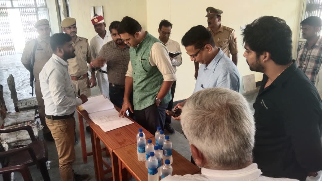 Badaun News:25 अक्टूबर तक पूर्ण हो निर्माण: डीएम ने राजकीय महाविद्यालय उसावा के कार्य में तेजी लाने के दिए निर्देश