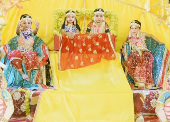 Rampur News:  वृंदावन के कलाकारों ने रामपुर में रचा अलौकिक दृश्य, विश्वामित्र आगमन से ताड़का वध लीला का किया मंचन