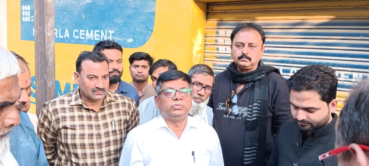 Bareilly News: अतिक्रमणकारियों ने घेर रखी हैं सड़कें, झोलाछाप कर रहे मनमानी