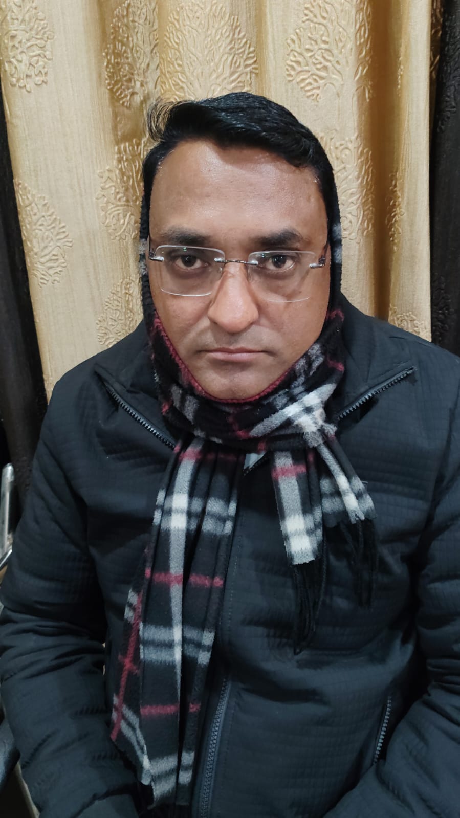 सलाखों में घूसखोर: बिजली विभाग का जेई 20 हजार रुपये की रिश्वत लेते गिरफ्तार