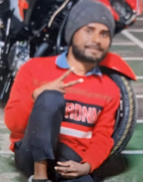 KASGANJ NEWS अज्ञात वाहन की टक्कर से युवक की मौत, बहन की शादी की खुशियां मातम में बदली