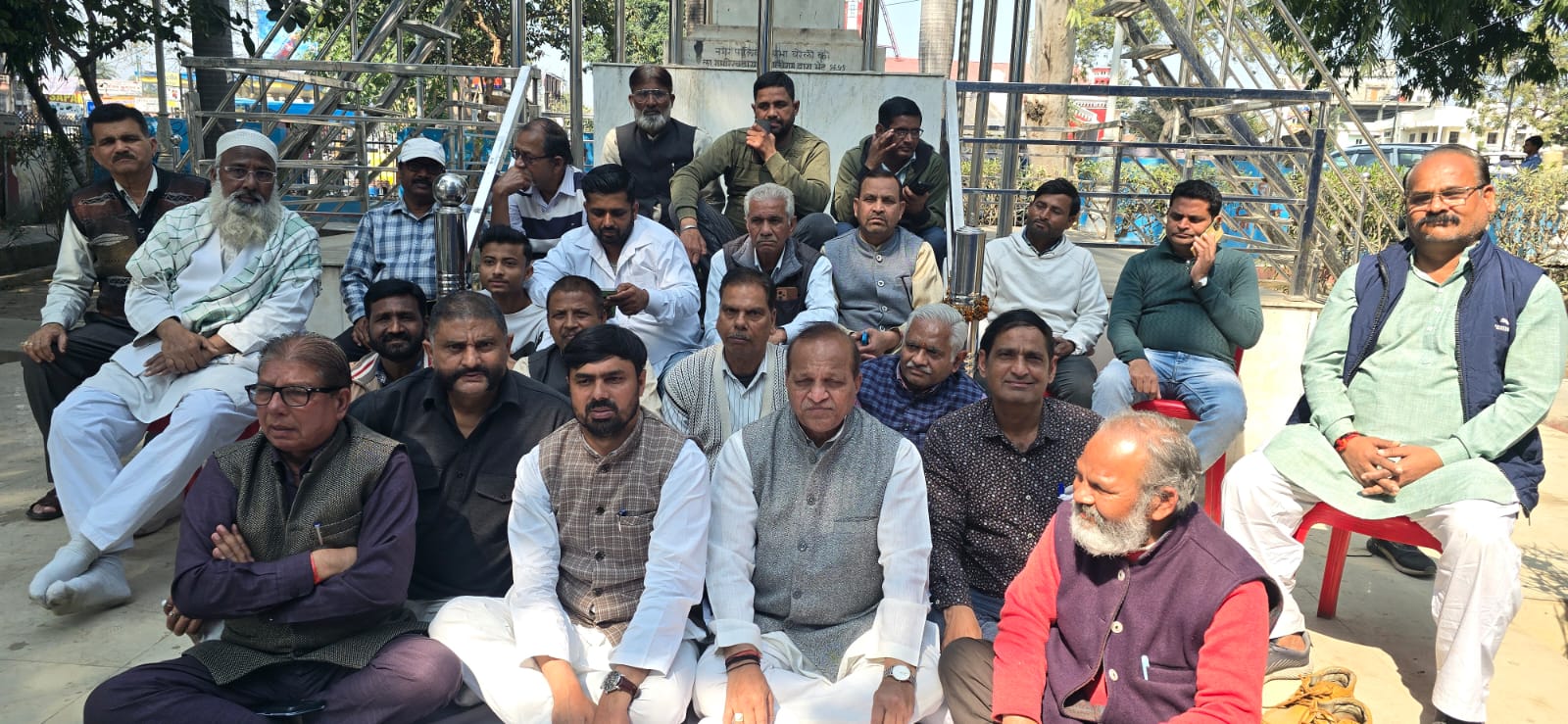 Bareilly News: लखनऊ की घटना के विरोध में कांग्रेस का सत्याग्रह