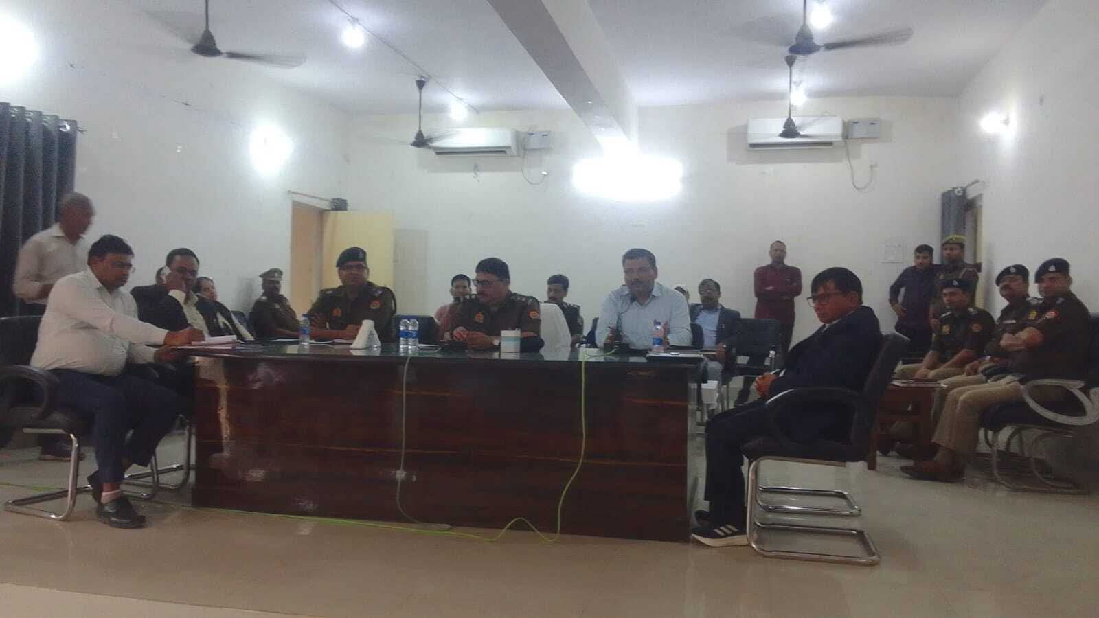 Badaun News : बदायूँ में होली-रमजान पर शांति का संदेश, कड़ी सुरक्षा व्यवस्था