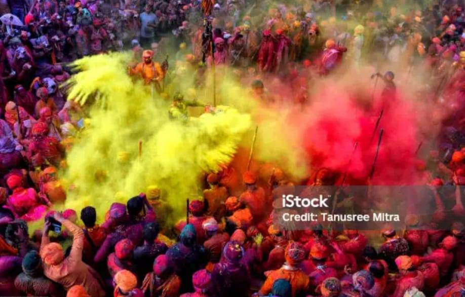 Bareilly News : होली का पावन विशेषांक, रंगों की उमंग में रचा-बसा आस्था का संदेश