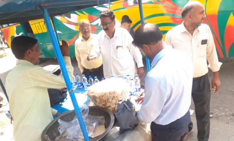 Bareilly News : बरेली में तम्बाकू नियंत्रण अभियान: शिक्षण संस्थानों के आसपास चला चेकिंग अभियान, 7 चालान कर 1350 रुपये जुर्माना वसूला