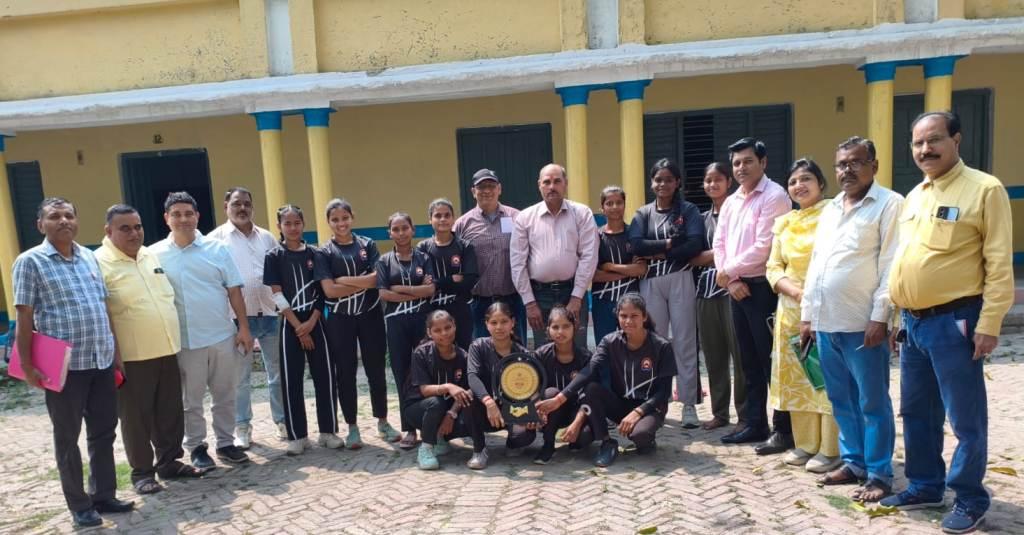 Bareilly News : रुहेलखंड विश्वविद्यालय की खो-खो प्रतियोगिता में मीरगंज का जलवा, राजेंद्र प्रसाद डिग्री कॉलेज बना चैम्पियन