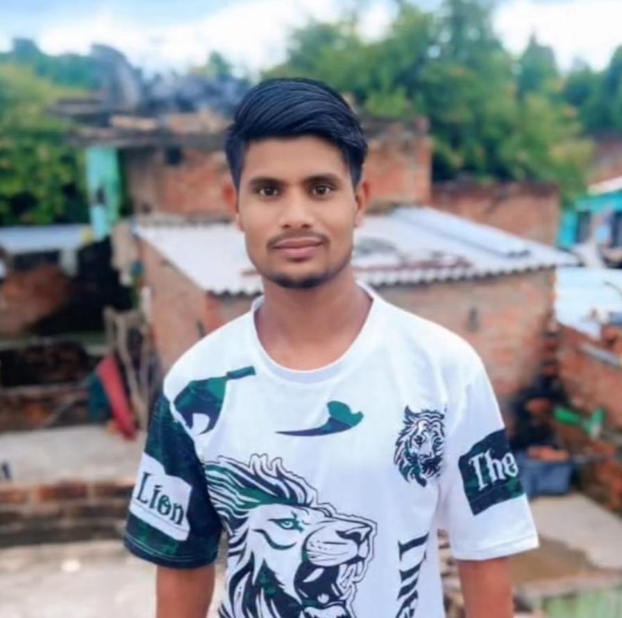 KASGANJ NEWS कैंटर में घुसी बाइक, युवक की मौत, दो गंभीर घायल