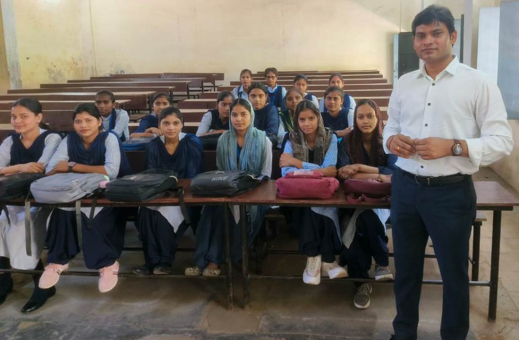 Bareilly News :  राजेंद्र प्रसाद डिग्री कॉलेज में “बाल विवाह मुक्त भारत” अभियान के तहत जागरूकता कार्यक्रम सम्पन्न