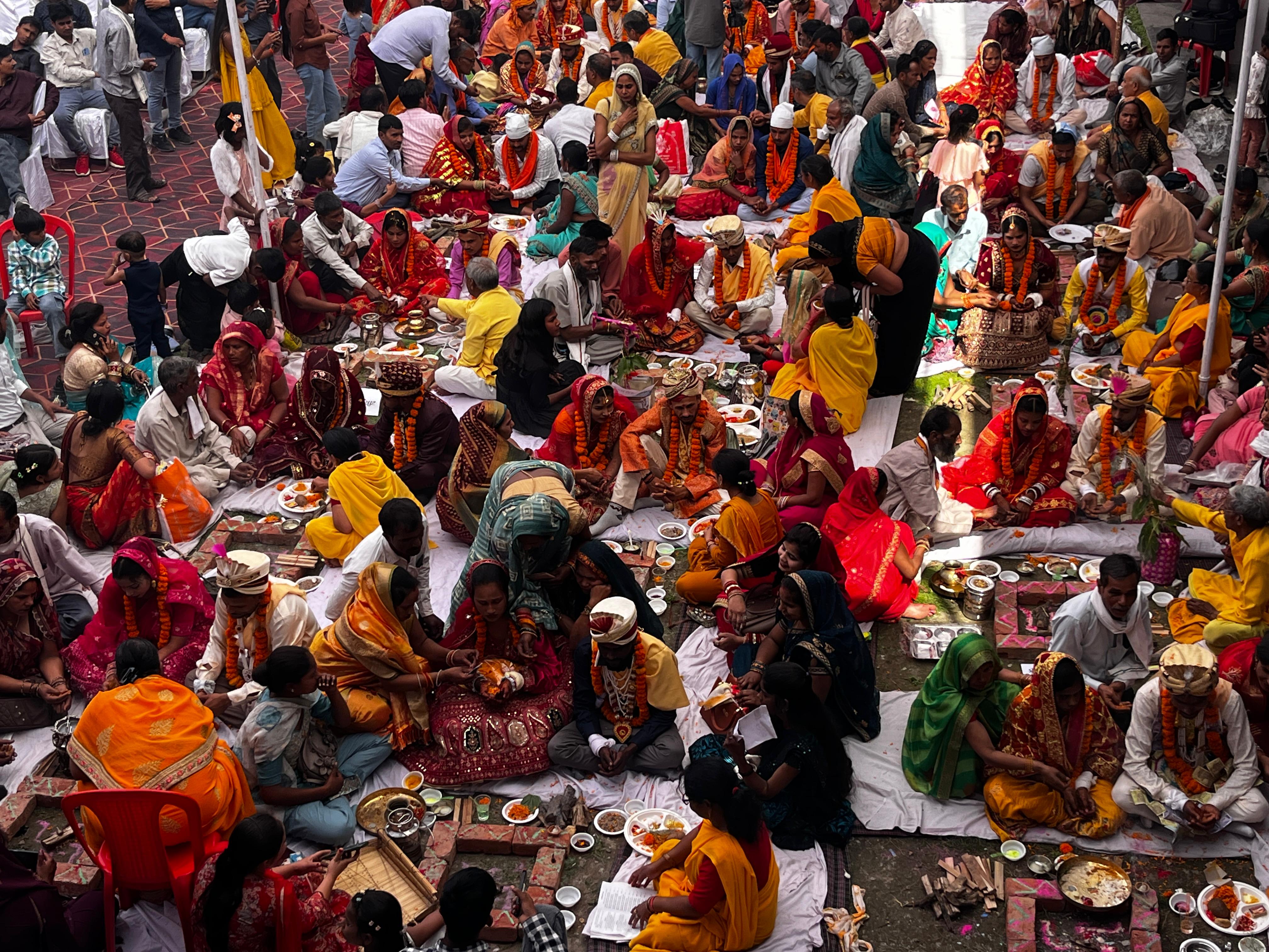 बरेली में कुर्मी क्षत्रिय समाज के 17 युवक-युवतियों का सामूहिक विवाह 