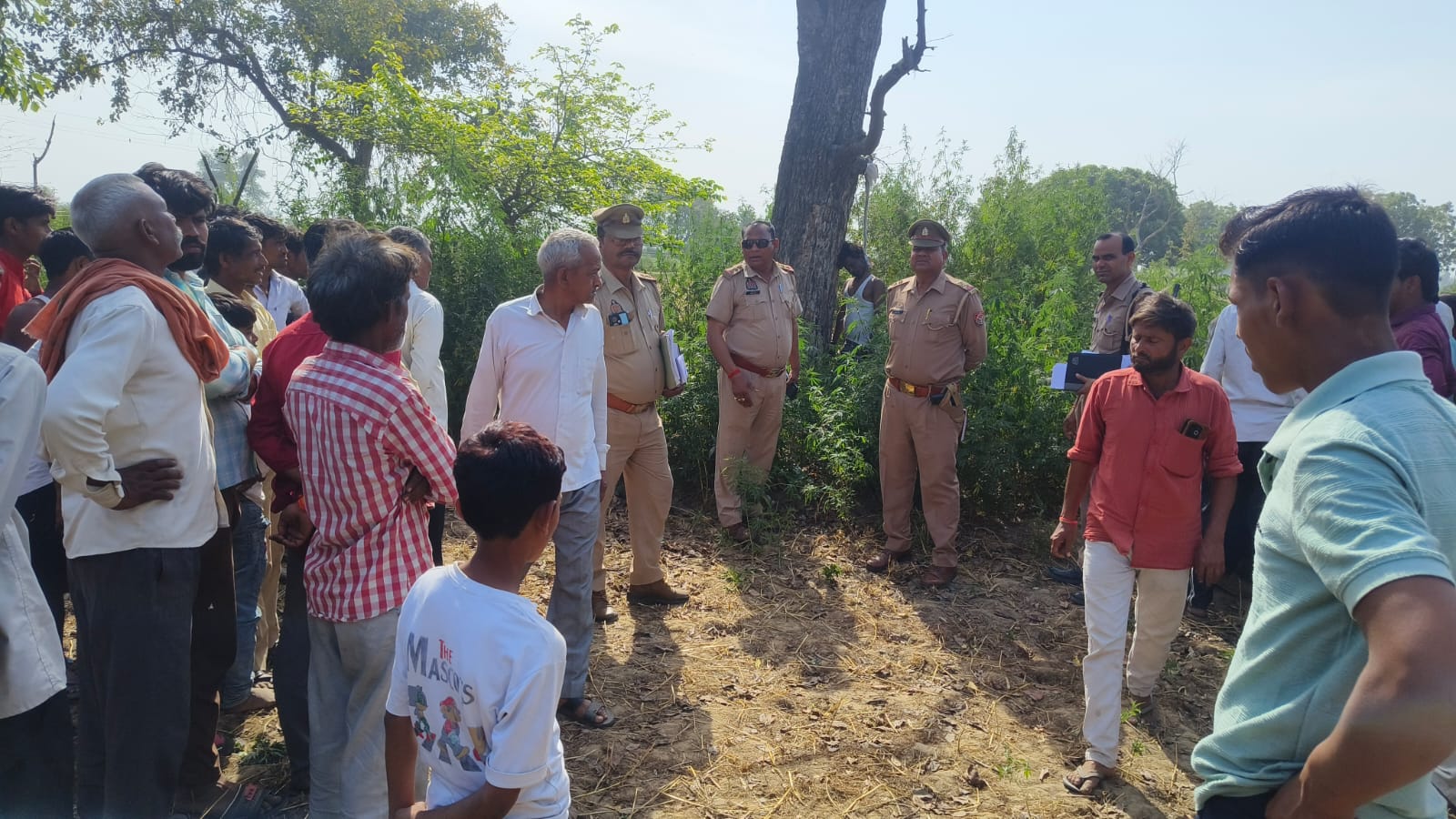 KASGANJ NEWS कासगंज में युवक ने फांसी लगाकर दी जान, फेसबुक वीडियो बना आत्महत्या का किया जिक्र