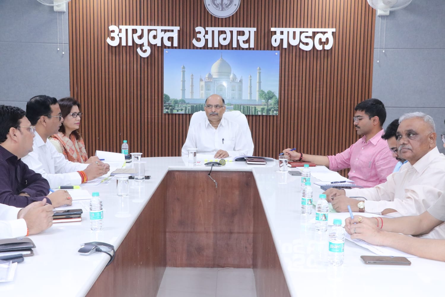 आगरा में बिना फिटनेस दौड़ रहीं स्कूल बसें, परमिट निलंबन-निरस्तीकरण के आदेश