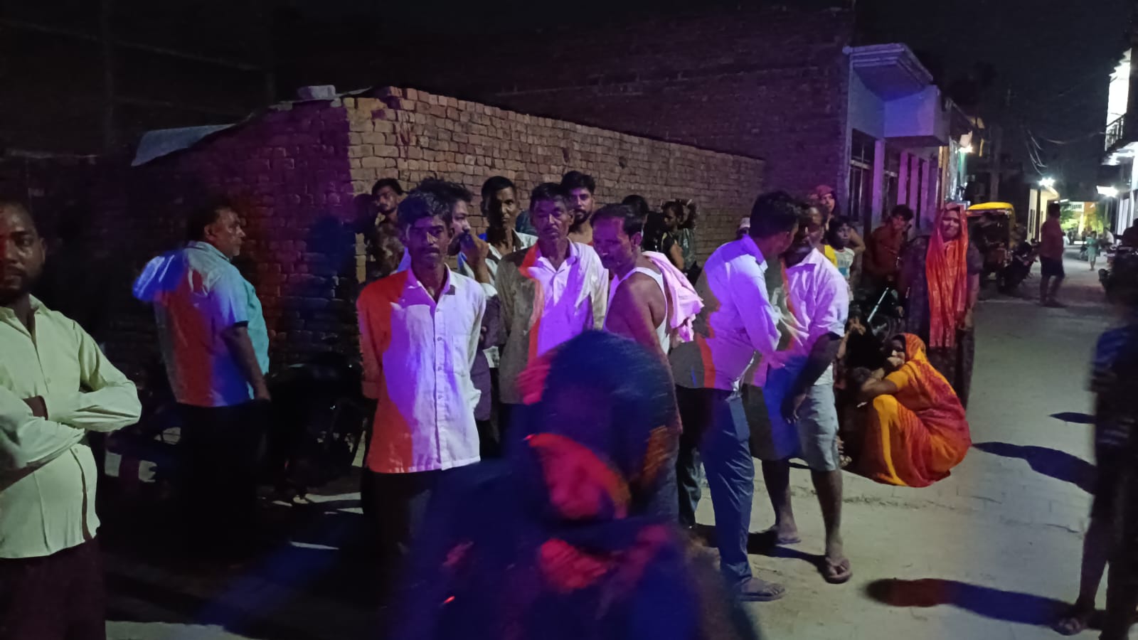 KASGANJ: स्विमिंग पूल में संदिग्ध परिस्थितियों में 8 वर्षीय बालक की मौत, परिजनों ने जताया संदेह....पुलिस जांच मे जुटी
