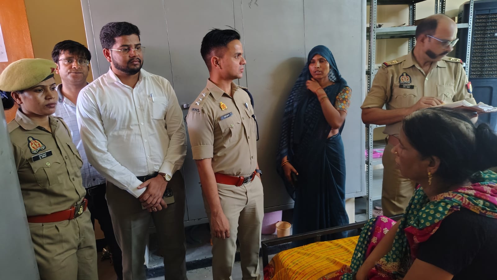 दीदी... जल्दी आइए, अनन्या फंदे पर लटकी है", कस्तूरबा गांधी आवासीय विद्यालय में 10वीं की छात्रा की मौत से मचा हड़कंप, पुलिस जांच मे जुटी