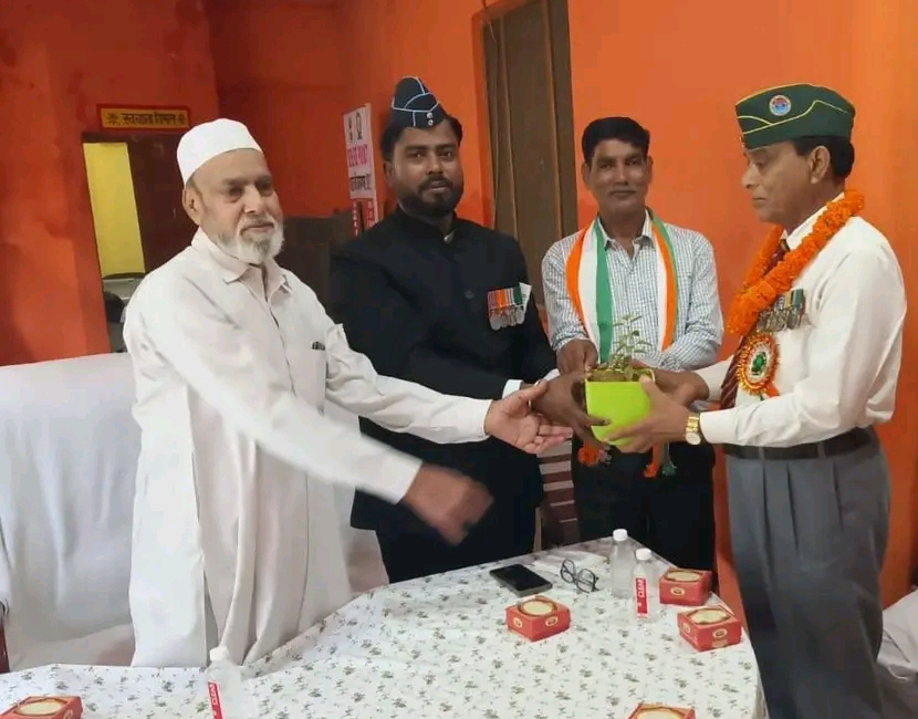 Kasganj: वीरों को सलाम, प्रकृति को प्रणाम…एसडीएम नासिर की पहल ने स्वतंत्रता दिवस को बनाया यादगार