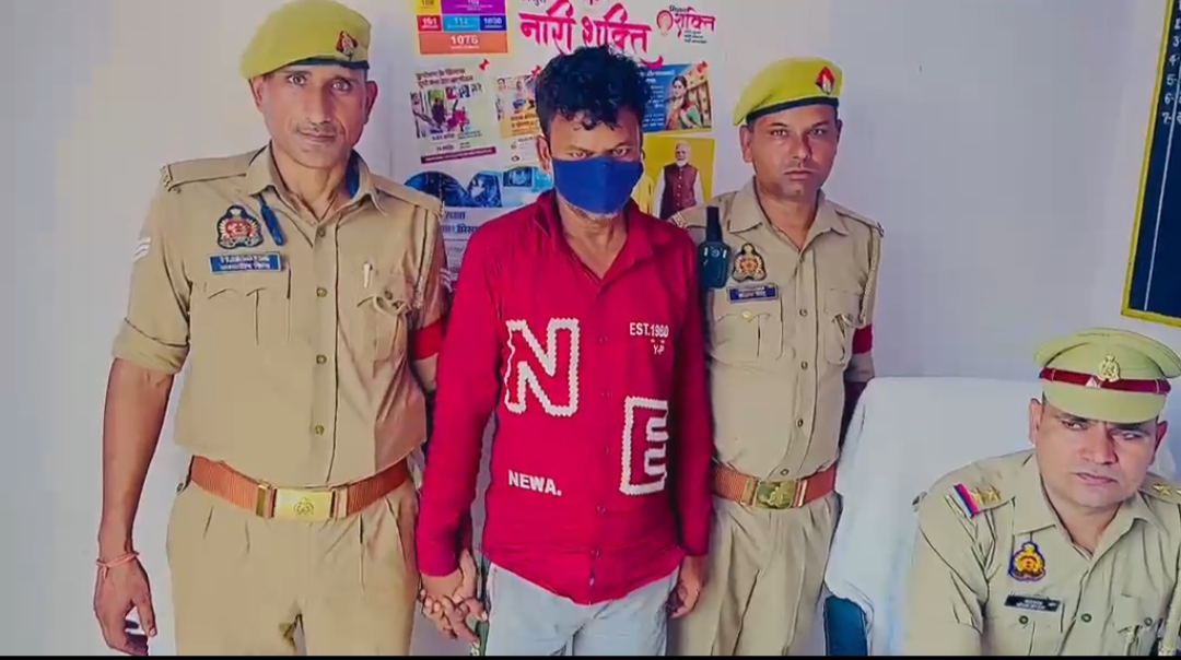 Kasganj: चलती ट्रेन में चोरी, फिर चकमा दे 13 साल काटी फरारी... जीआरपी के शिकंजे में आया शातिर