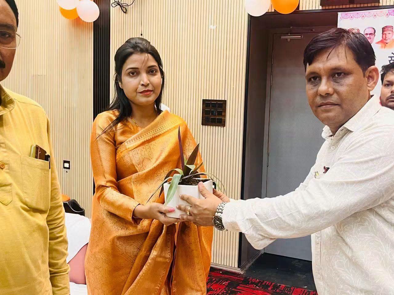 शाहजहांपुर: गांधी भवन में सेवा संकल्प कार्यक्रम, भोर फाउंडेशन की स्वाति सिंह ने की सहभागिता