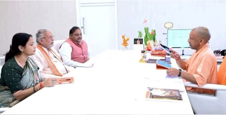 2027 की तैयारी तेज: CM योगी ने शाहजहांपुर की सभी 6 विधानसभा सीटों की समीक्षा की